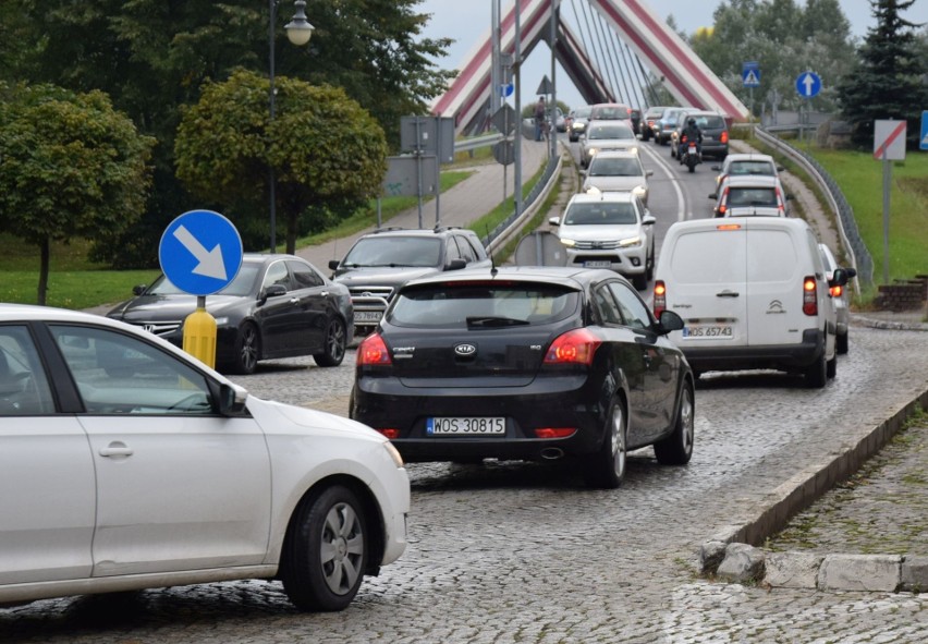 Ostrołęka. Uwaga, kierowcy! Zmiana organizacji ruchu na Starym Mieście i osiedlu Traugutta