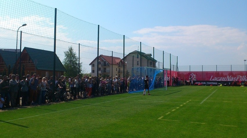 Wielu kibiców przyszło obejrzeć trening kadry w Jastarni