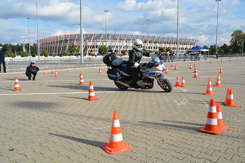 XXIX konkurs Policjant ruchu drogowego - finał. Jazda...