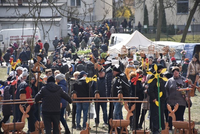 Tłumy na targach w Marszewie. AGROMARSZ to jedna z największych w Polsce imprez dla rolników i amatorów ogrodnictwa. Przejdź dalej -->