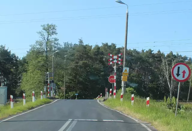 Na tym przejeździe kolejowym w Makowiskach zainstalowany będzie system monitoringu CANARD