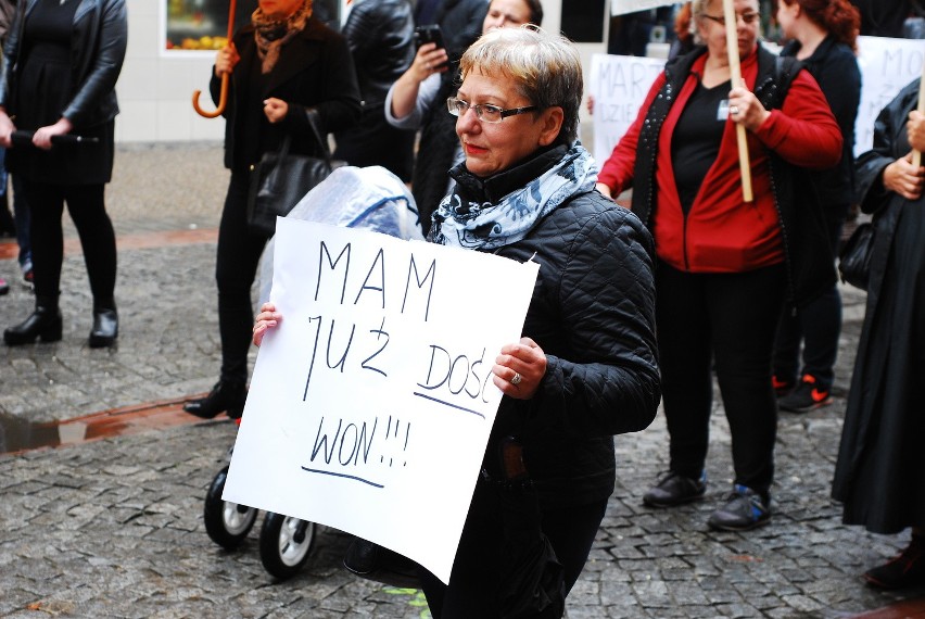 Czarny protest w Bytomiu ZDJĘCIA + WIDEO