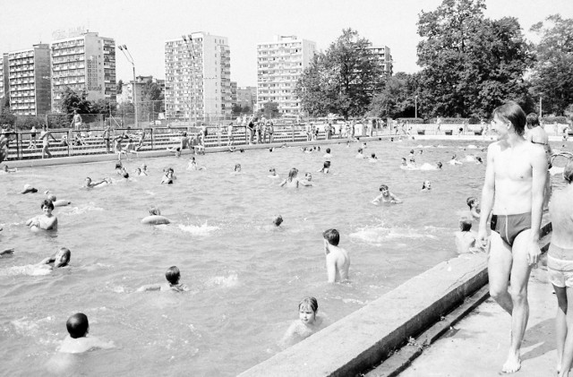 Ogród jordanowski powstał w Toruniu w 1955 r. Najpierw zbudowano korty. Dziesięć lat później  powstał również basen