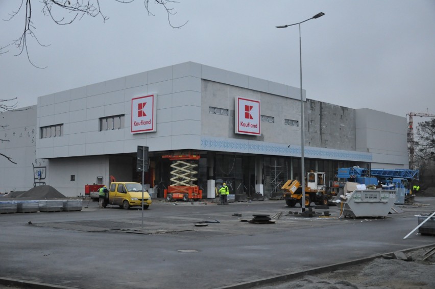 Kaufland przy Kromera już prawie gotowy. Otwarcie za miesiąc [ZDJĘCIA]