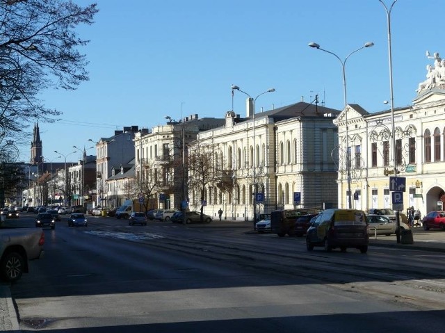 Budżet 2021 zakłada dochody w wysokości 395.580.156,11 zł. Wydatki 443.725.314,56 zł. Deficyt wyniesie 48.145.158,45 zł