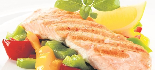 Dobrym połączeniem w posiłku biegacza są ryby i warzywa.