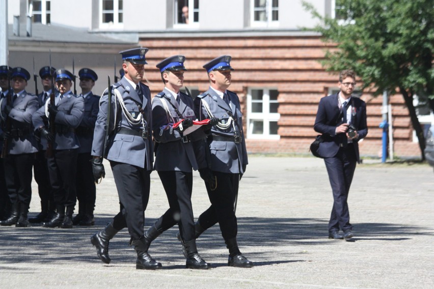 Ślubowanie nowych policjantów w Katowicach