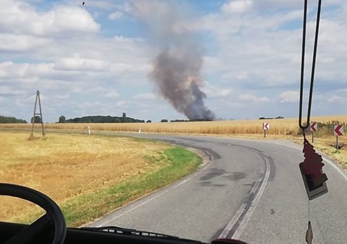 Potężny pożar zboża. Spłonęło 12 hektarów [ZDJĘCIA]