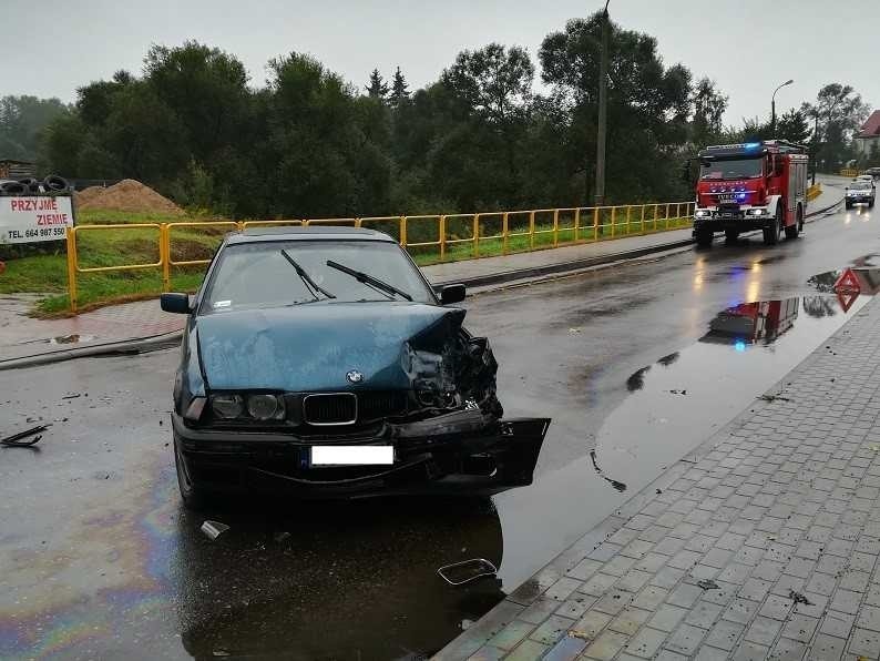 BMW zderzyło się z citroenem (zdjęcia)