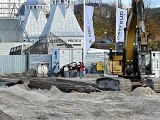 Szyby w Oceanarium w Międzyzdrojach niebezpiecznie drżą skutek prac budowlanych przy molo. Co na to Inspektorat Nadzoru Budowlanego?