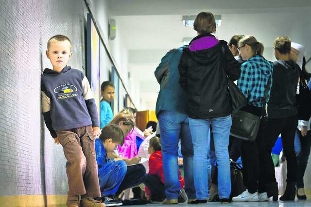 Mimo elektronicznego naboru do Pałacu Młodzieży, w ubiegłym roku i tak były kolejki