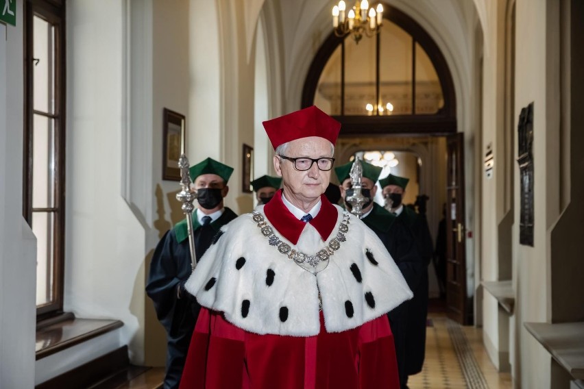 Rektor UJ prof. Jacek Popiel.