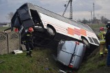 Kalisz: Wypadek w Stawiszynie. Autobus zderzył się z busem. Wśród rannych kobieta w ciąży [ZDJĘCIA]