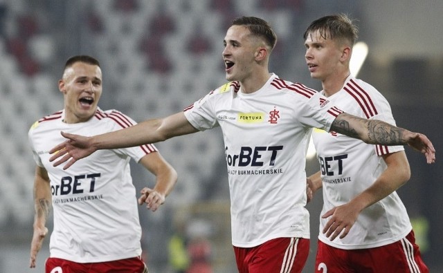 ŁKS Łódź - Sandecja Nowy Sącz 1:0. Łodzianie awansowali na trzecie miejsce  | Express Ilustrowany