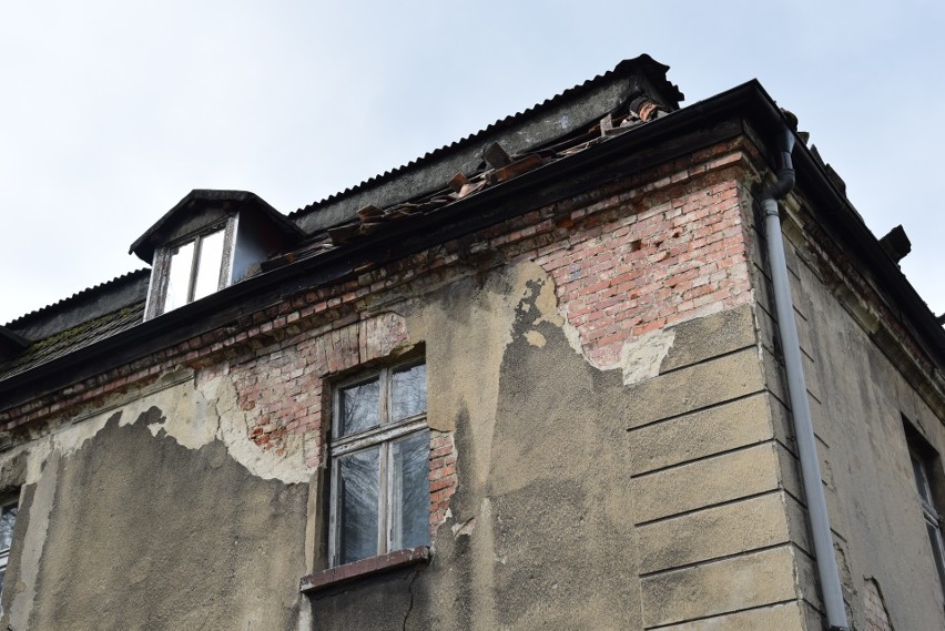 Rybnik: Burzą dworek z ulicy Dworek. Znika kolejny zabytek