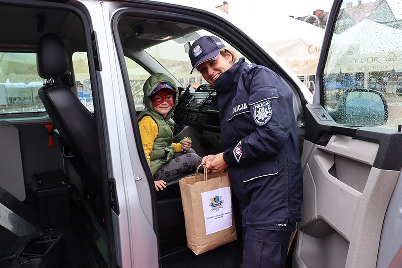 Dzień dziecka z bytowskimi policjantami