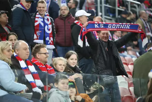 Kibice Górnika Zabrze znów zaimponowali frekwencją na swoim stadionie. A jak było na innych meczach?Zobacz kolejne zdjęcia. Przesuwaj zdjęcia w prawo - naciśnij strzałkę lub przycisk NASTĘPNE