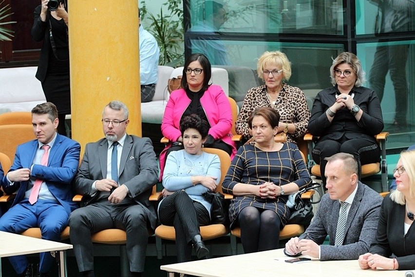 Pierwsza sesja Rady Miasta w Skarżysku. Wybrano przewodniczącego i wiceprzewodniczących