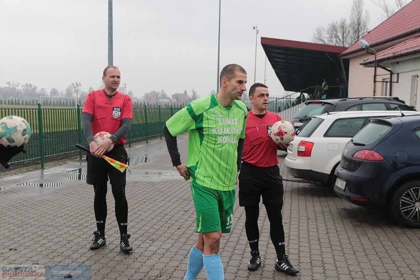 Dawid Kwiatkowski walczy z Kujawiakiem Kowal w Regionalnym...