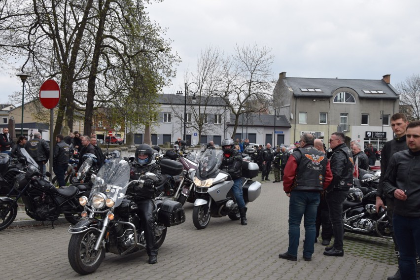 Do Skierniewic przyjechali wielbiciele jazdy motocyklami z...
