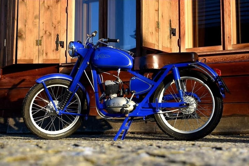 WOŚP 2021. Motocykl WSK z 1958 roku od grupy BeskidMoto trafił na aukcję Wielkiej Orkiestry Świątecznej Pomocy