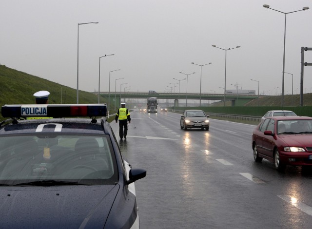 Powiadomił policję o pijanym kierowcy na autostradzie i