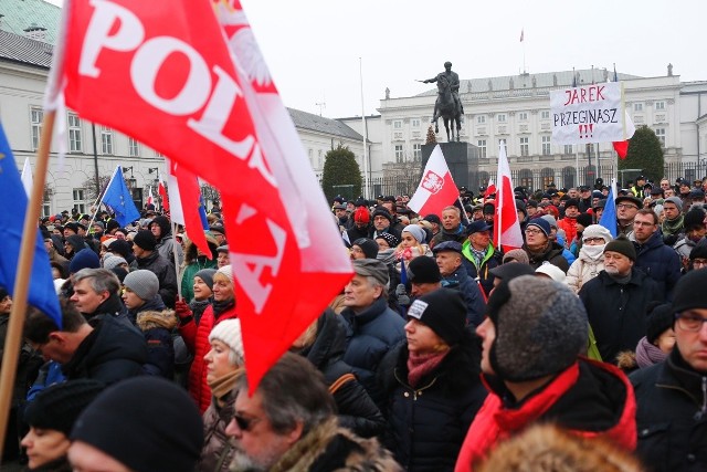 Protestujący przeszli ulicami Warszawy