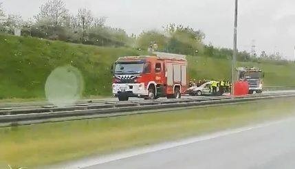 Poznań: Prokuratura wszczęła śledztwo w sprawie wypadku na autostradzie A2. Dwie osoby zginęły a jedna w stanie ciężkim trafiła do szpitala