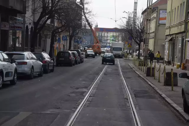 Dworcowa po zmianach przypominać ma fragmenty ul. Sikorskiego, a więc jedna część ulicy będzie deptakiem, a druga część będzie przeznaczona jednocześnie dla samochodów i pieszych.