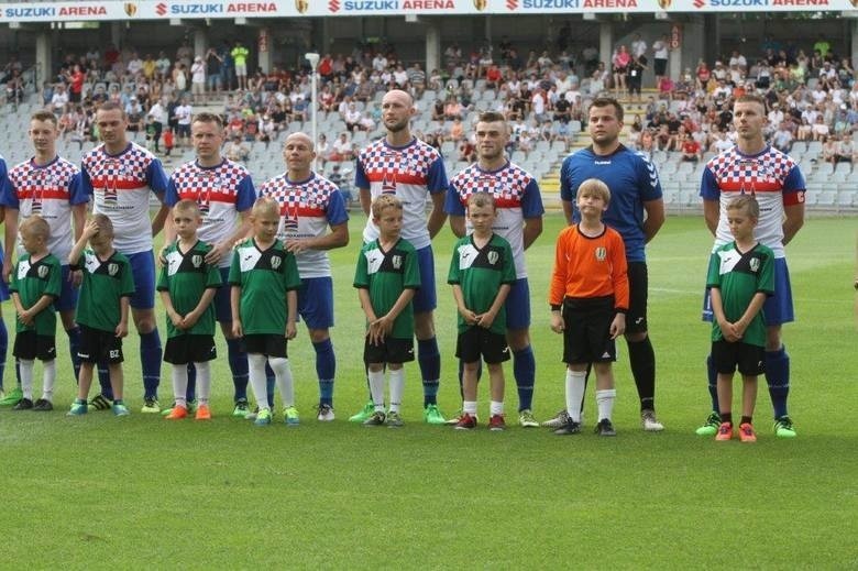 Organizatorzy i ostatni uczestnicy mówią jednym głosem - finał regionalnego Pucharu Polski powinien odbywać się na stadionie Korony! 