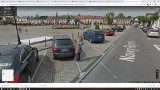 Nowy Rynek w Łowiczu i okolice na Google Street View. Kogo złapała kamera? [ZDJĘCIA]