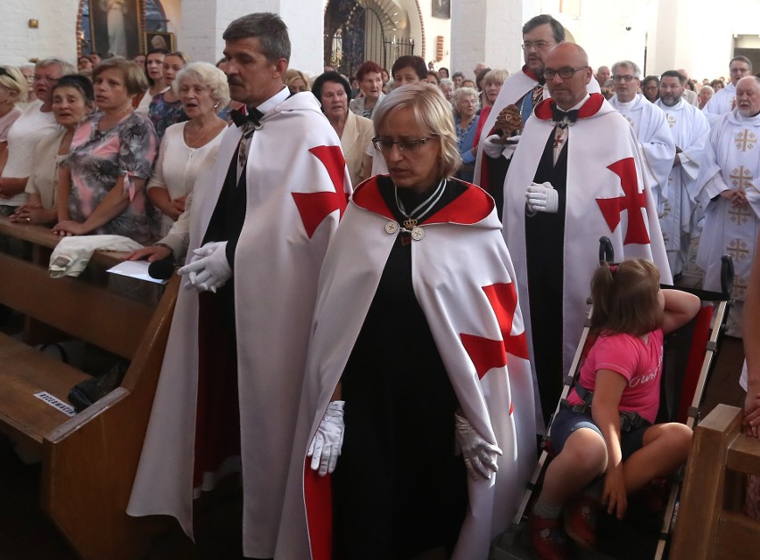 Templariusze wprowadzili relikwie św. Szarbela [ZDJĘCIA]