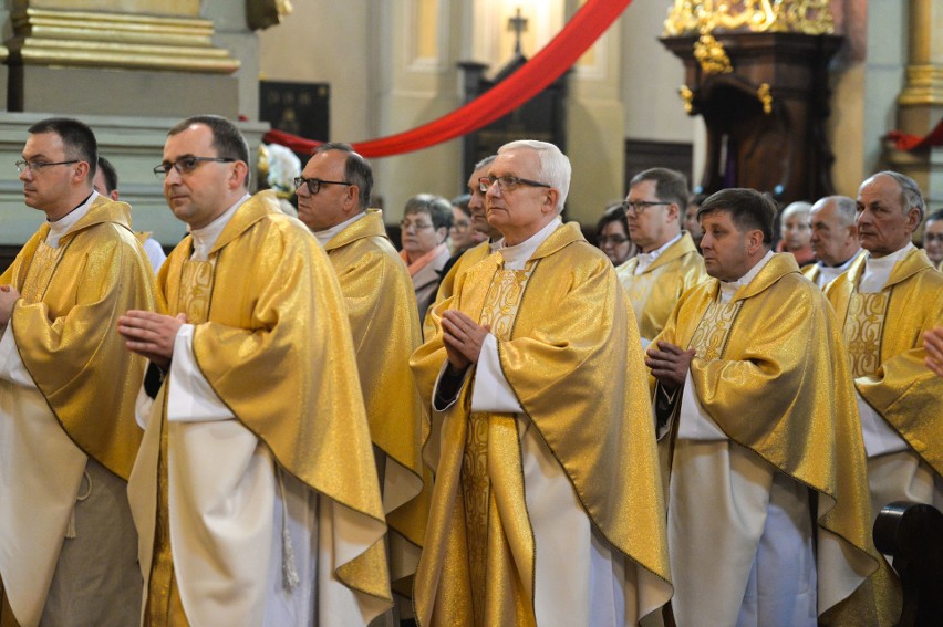W sobotę w archikatedrze w Przemyślu odbyły się święcenia 9...