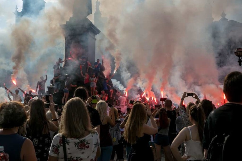 Tak Kraków uczcił 74. rocznicę wybuchu Powstania Warszawskiego