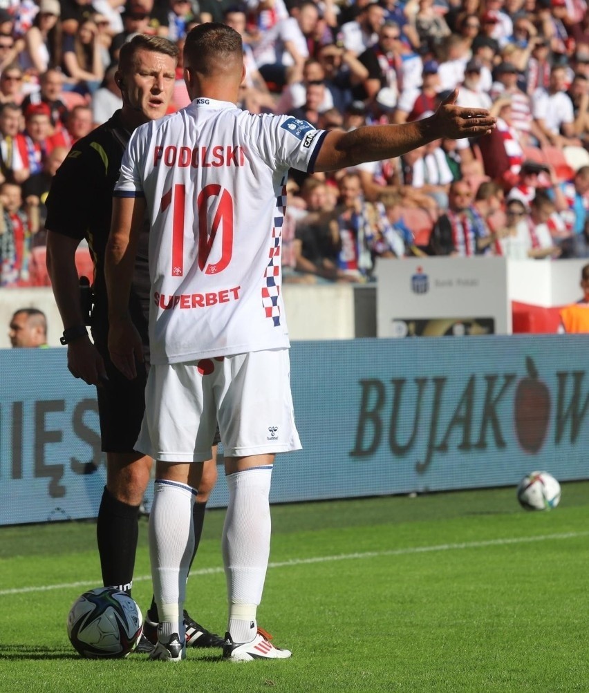 Lukas Podolski w poprzednim sezonie zdobył bramkę przeciwko...