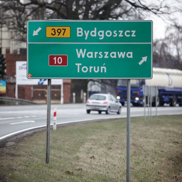 Ministerstwo zadeklarowało, że po niezbędnych analizach ponownie ogłosi przetarg na studium techniczno-środowiskowe dla S10.