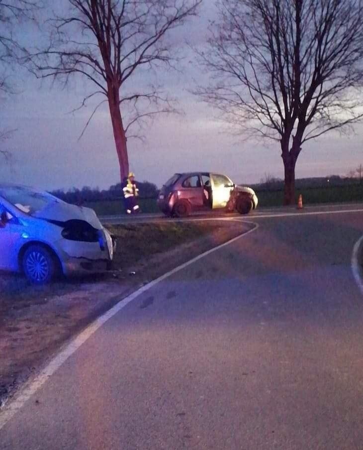 Groźny wypadek na drodze Strzelin – Oława. Jedna osoba w szpitalu  