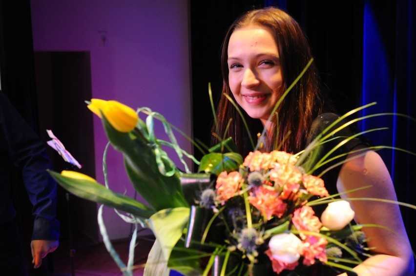 Aleksandra Michalska otrzymała piękne kwiaty w podziękowaniu...