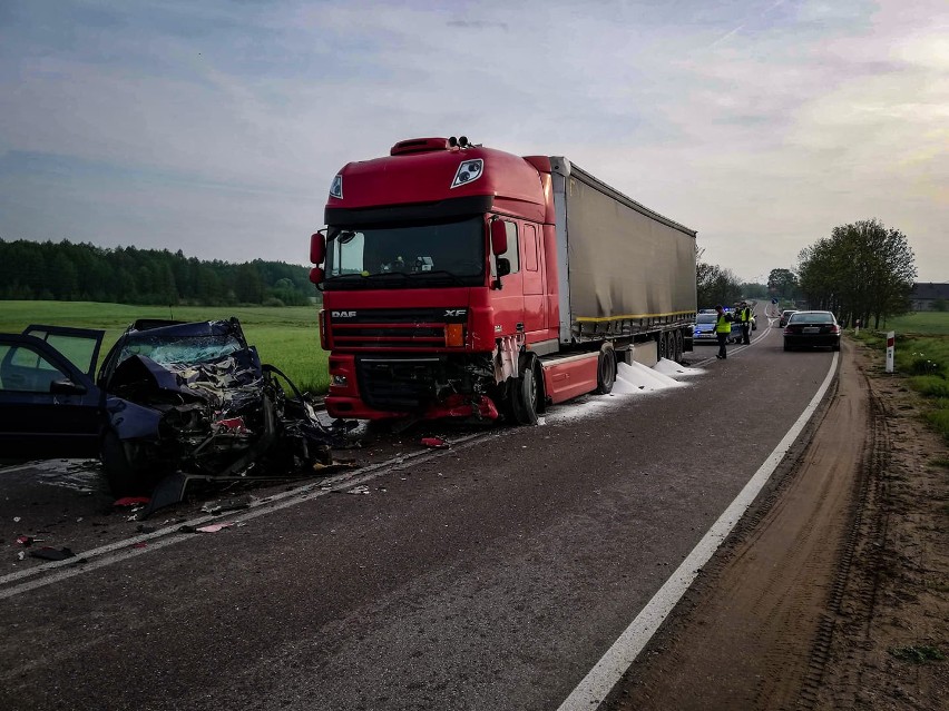 W sobotę, około godz. 5, na drodze wojewódzkiej 653 relacji...