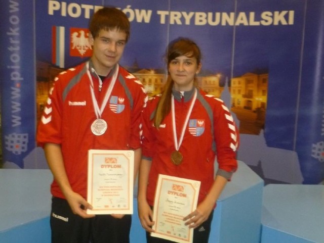 Paweł Tomaszewski i Magdalena Łukasiak wywalczyli brązowy medal w mikście podczas finałów OOM. Pierwszy z wymienionych zajął także trzecie miejsce w deblu.