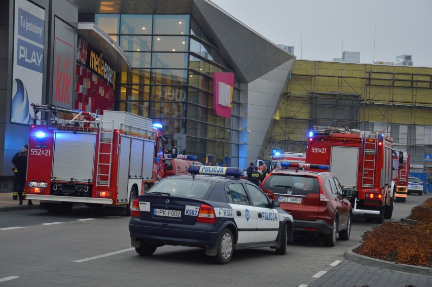 Atak nożownika w centrum handlowym w Stalowej Woli....