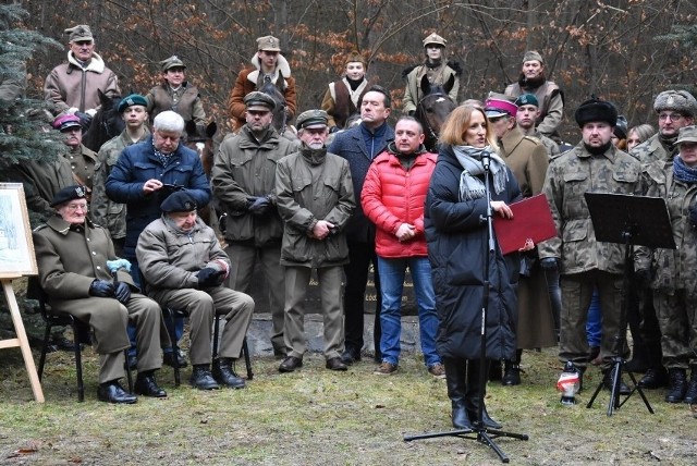 Podczas Hubalowej Wigilii głos zabrała między innymi między innymi Anna Kwiatkowska, dyrektorka Zespołu Szkół Zawodowych im. Hubala w Radomiu.