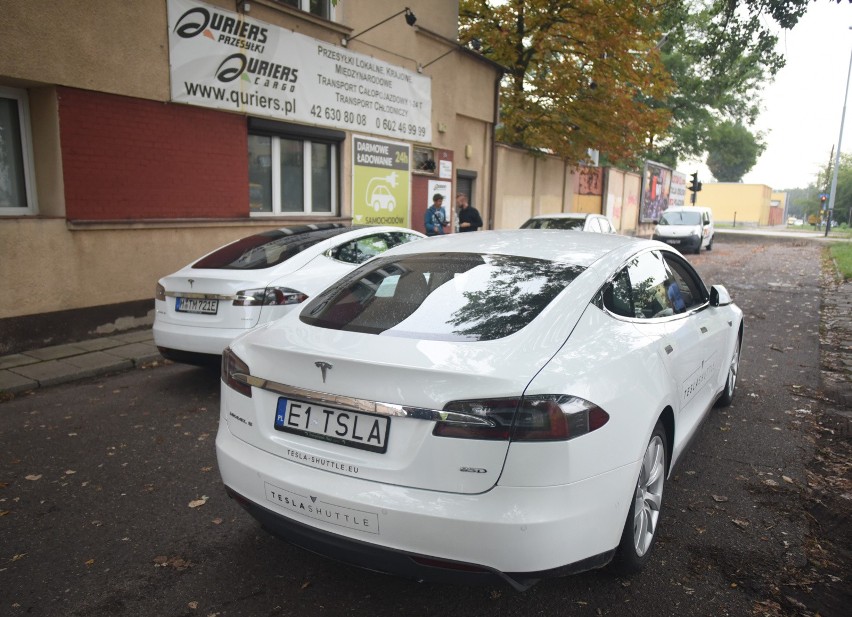 Przejazd samochodem Tesla Model X Raven 120min + SC po...