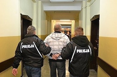 Gang wyłudzający odszkodowania OC rozbity w Gliwicach