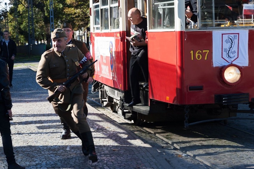 Tramwaj Historyczny Narodowych Sił Zbrojnych [zdjęcia]