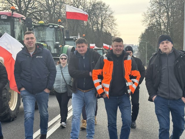 Trwają protesty rolników z regionu. Zobacz, gdzie występować będą drogowe utrudnienia w województwie podlaskim.