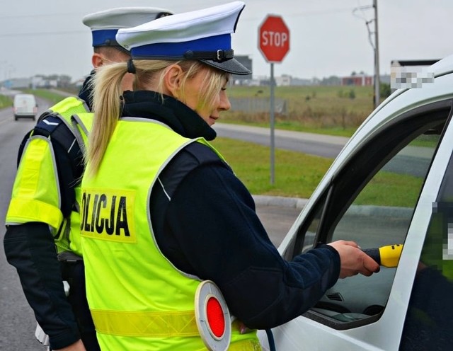 Podlascy policjanci kontrolują trzeźwość kierowców