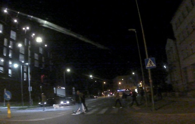 Problemy z oświetleniem w centrum Opola. Na zdjęciu rejon skrzyżowania ulic Ozimskiej i Reymonta oraz pl. Kopernika