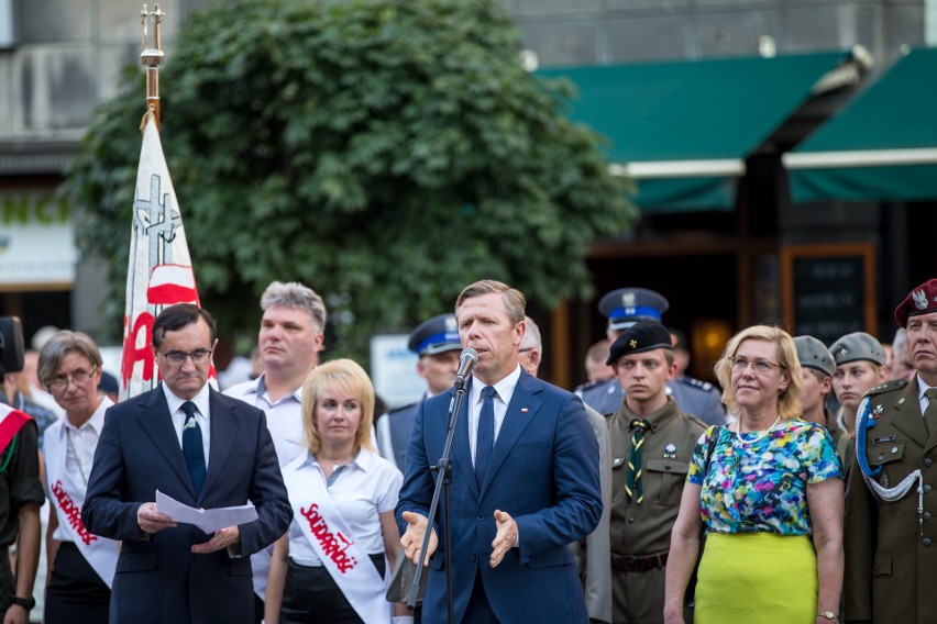 Kraków. Uczcili bohaterskich powstańców na pl. Matejki [ZDJĘCIA]