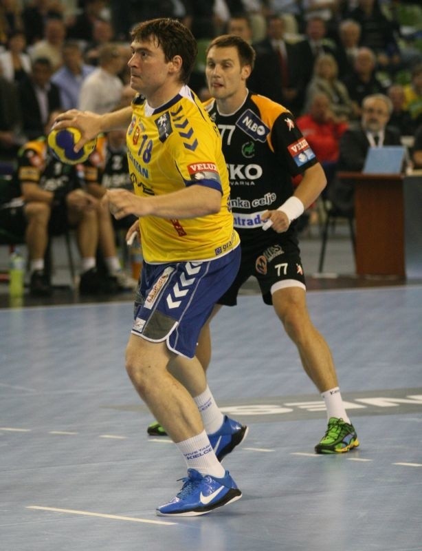 Obrotowy Vive Targi Kielce, Rastko Stojković zdobył jedną bramkę w meczu z Danią.